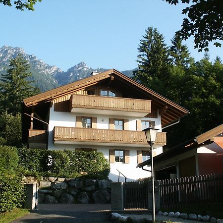 Ferienwohnung Almhuettenweg Dreitorspitze Garmisch-Partenkirchen Dış mekan fotoğraf